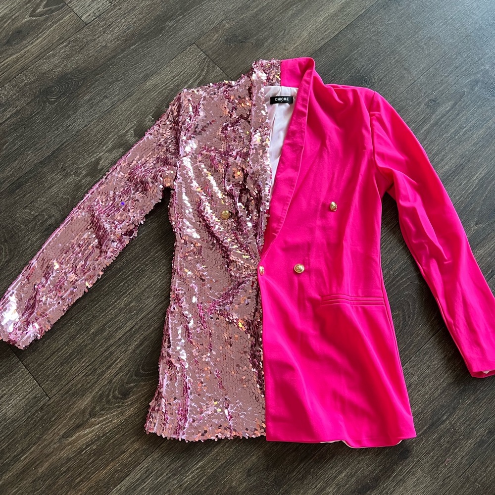 Pink sequin blazer, never worn